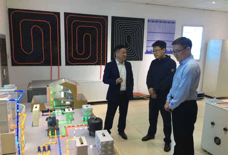 热烈接待七台河市经济开发区郭主任一行莅临我司旅行指导